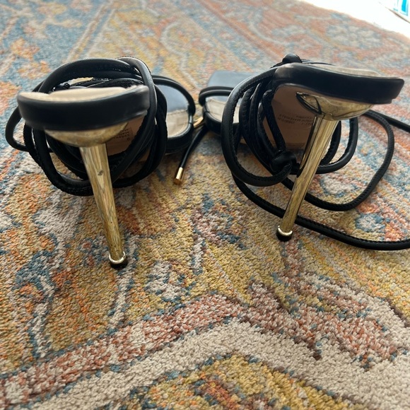 FashionNova Black and Gold Heels, Size 9 - Picture 2 of 4